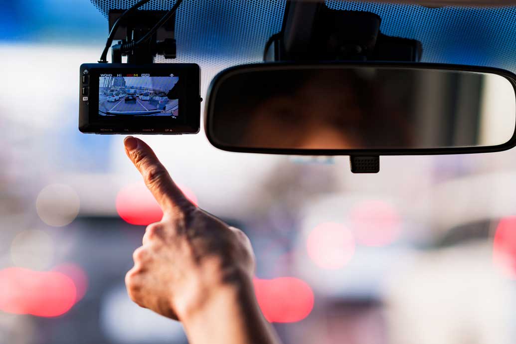 Can a Dash Cam Help Lower Your Automotive Insurance Costs in California?